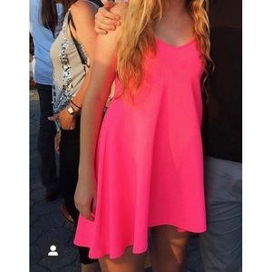 SisterS Point- Hot Pink Flowy Dress Size S